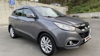 Олар қызыл шашты киеді